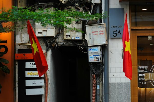 Paquebot de luxe au coucher du soleil